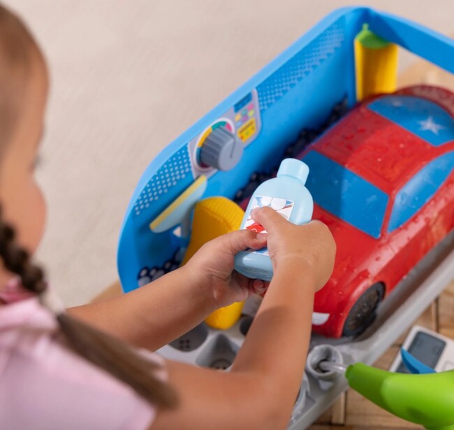 Spray and Shine Car Wash Play Set